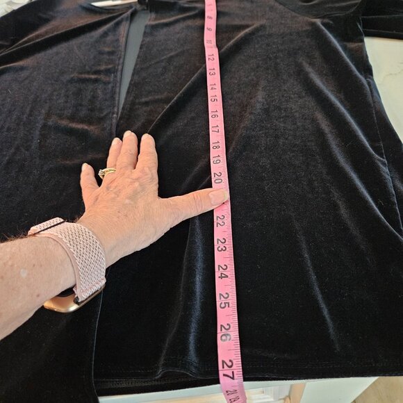 Saint Tropez Carole Little Black Velvet Cardigan 2X Button Closure Whimsigoth - Picture 8 of 9